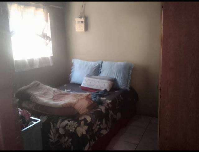 5 BEDROOM HOUSE FOR SALE IN DEVLAND